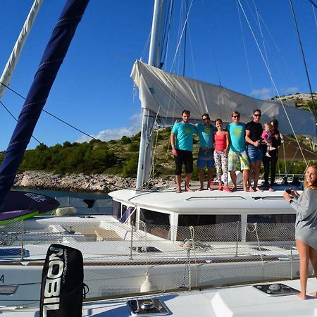 Luxury Catamaran Lagoon 42, Ac & Gn Split Eksteriør bilde