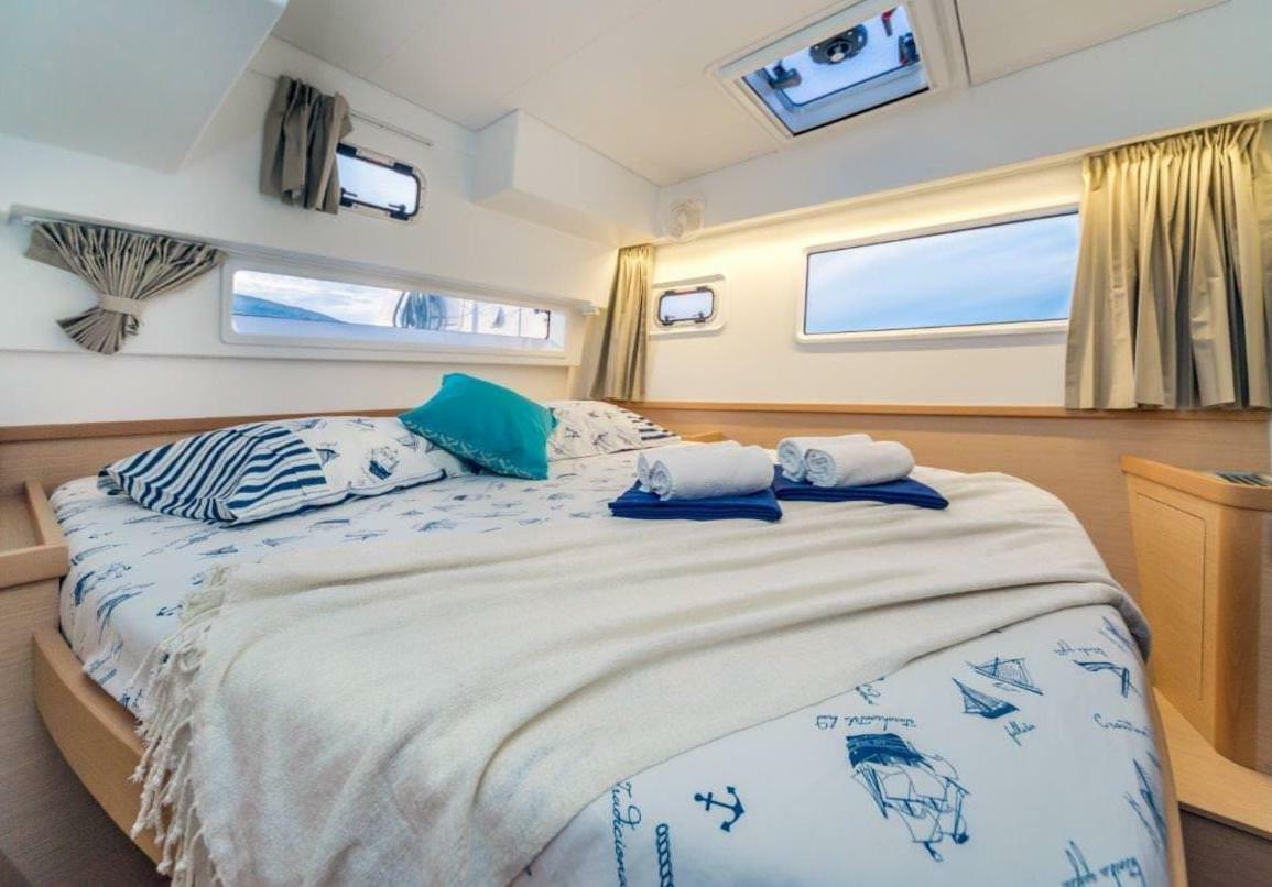 Luxury Catamaran Lagoon 42, Ac & Gn Split Eksteriør bilde